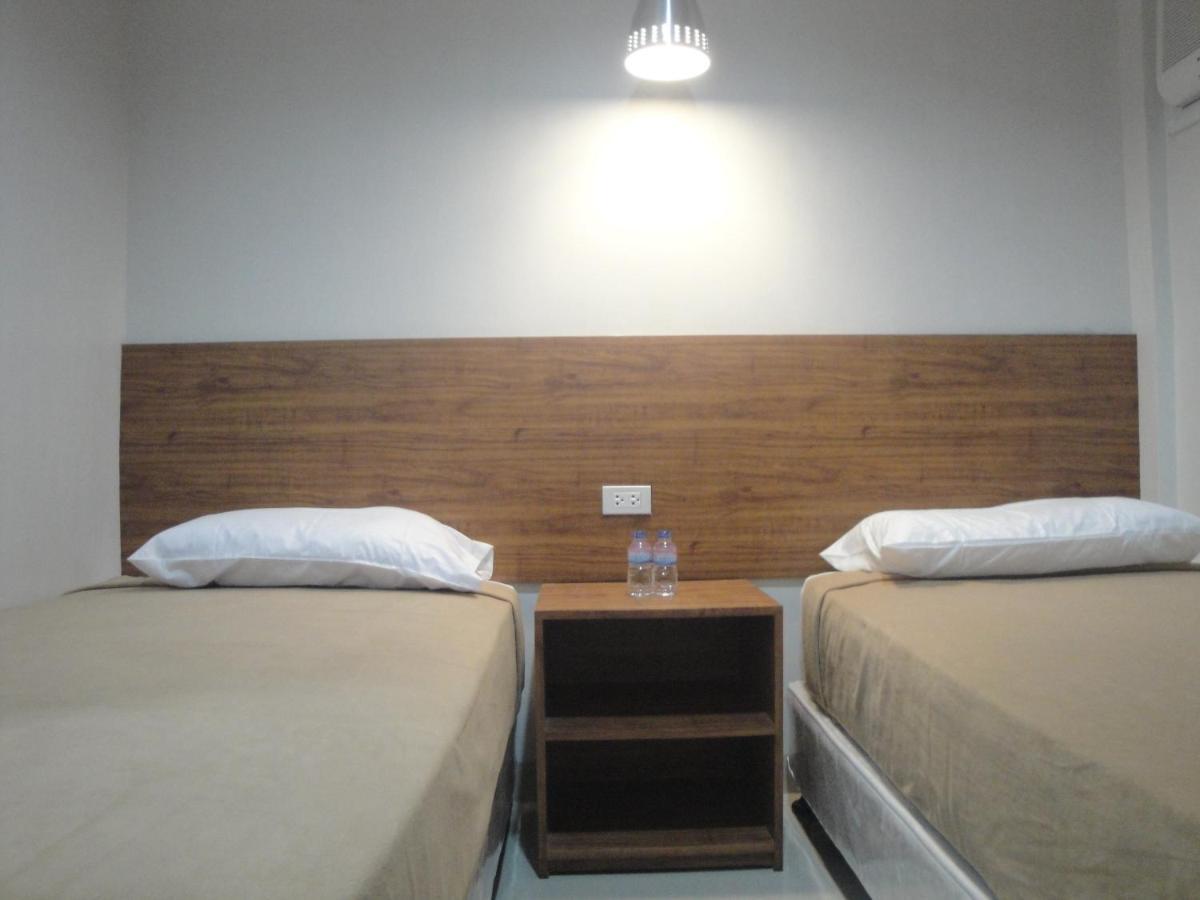 Khokoon Inn Баколод Екстериор снимка